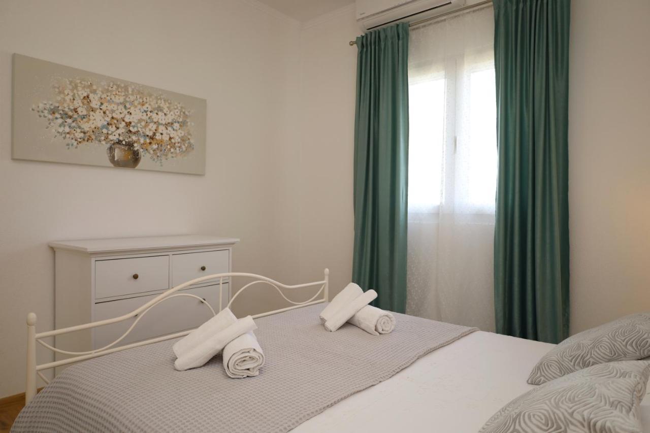 Holiday House Nono Sumartin Exterior foto
